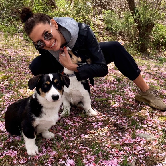 🥂 Meet your Posher, Sophie 🥂 - Picture 8 of 16